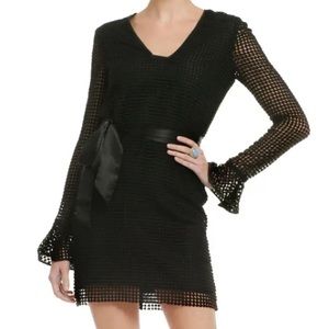 DIANE VON FURSTENBERG DOT CROCHET LACE DRESS IN BLACK W/BLACK SATIN SASH SIZE 4